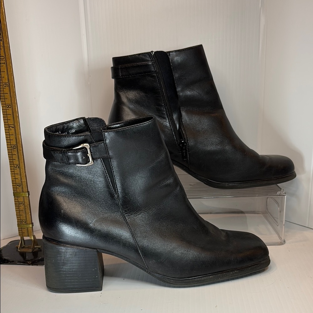 White‎ Mountain Black Ankle Booties with Block Heel square toe box 2